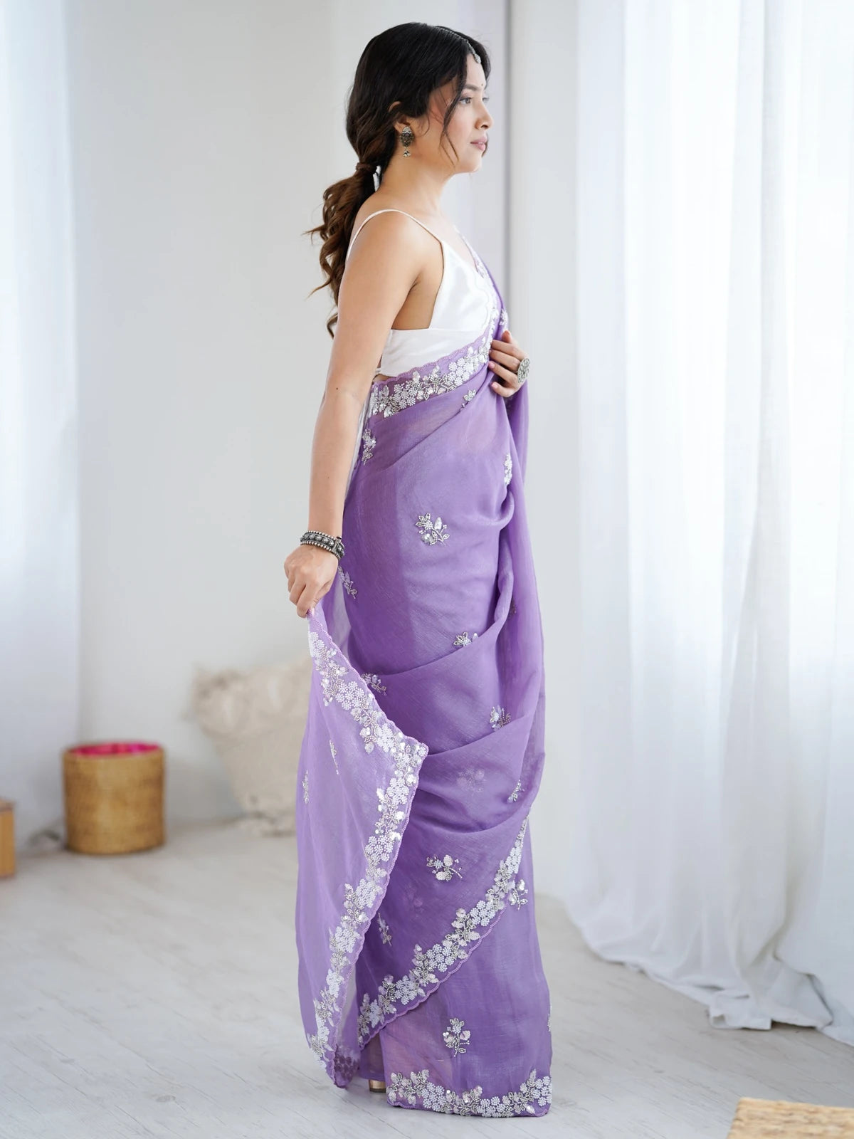 Tarani lavender Chiffon Crush saree side view highlighting sequence moti and border detailing