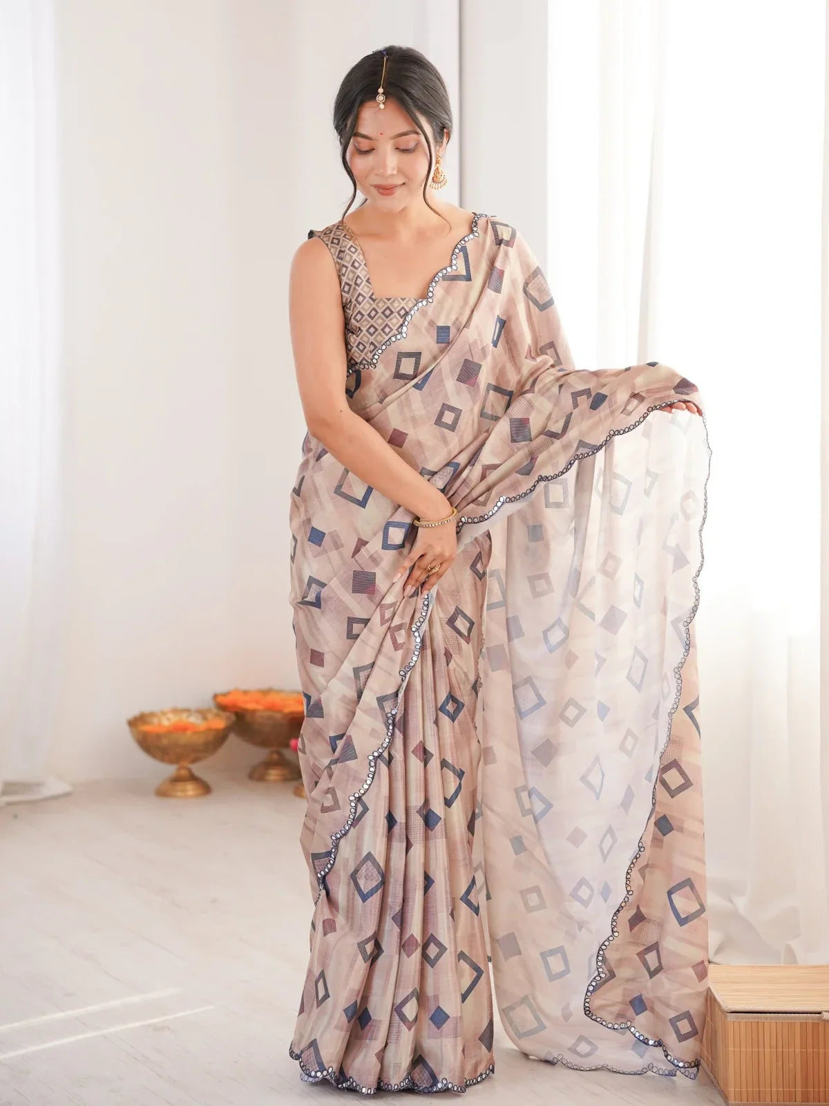 Tarani beige printed chinnon saree with scallop mirror border full view