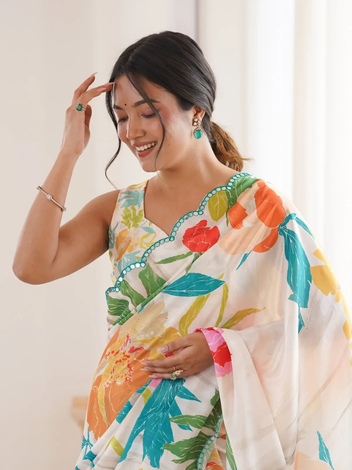 Tarani off white heavy chinnon saree upper body view with floral print