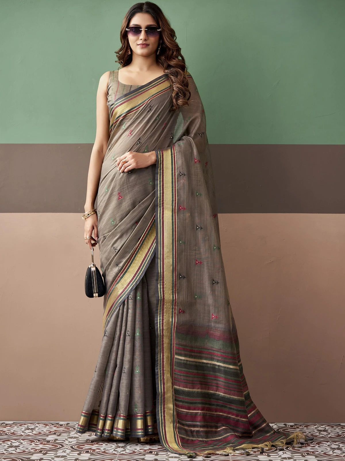 Tarani premium grey cotton weaving saree full view with woven border and unstitched blouse