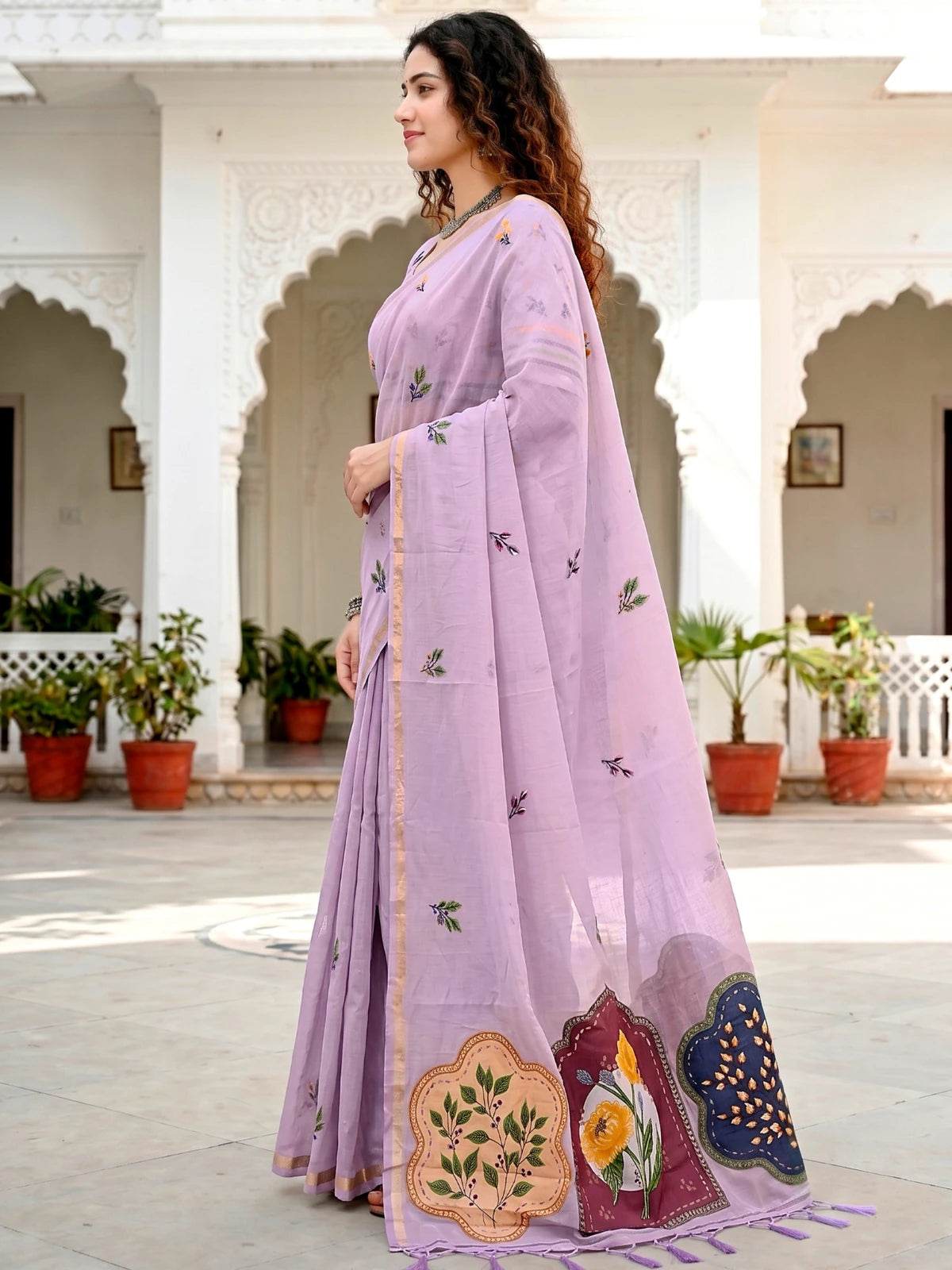 Tarani lavender cotton saree elegant side view showcasing artistic pallu