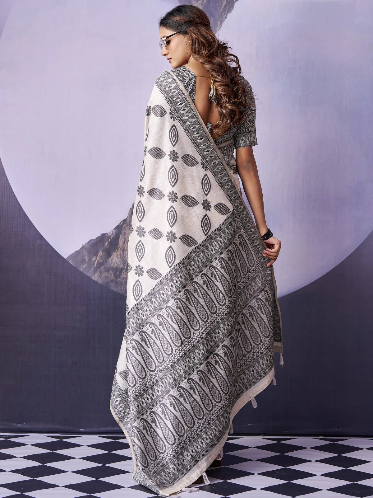 Tarani off white Fancy Premium Cotton saree with woven border and cotton blouse back-view