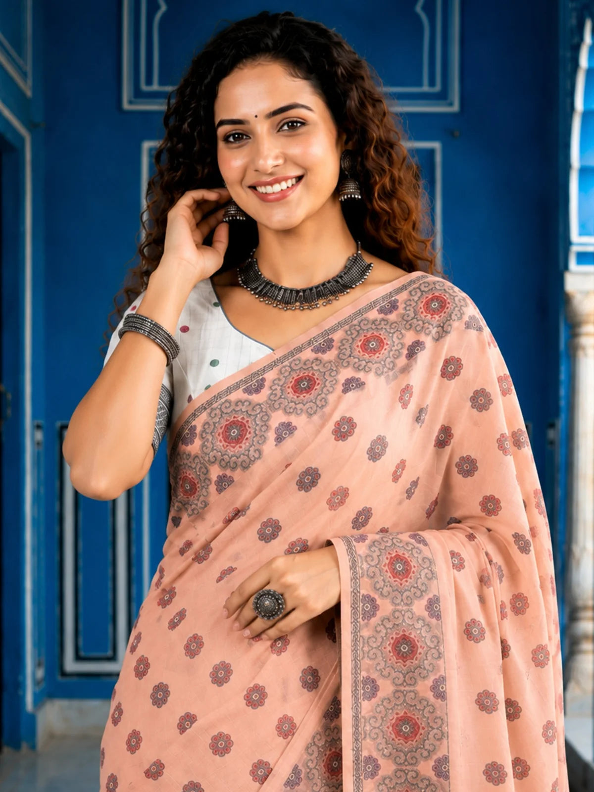 Tarani peach cotton printed saree with blouse piece upper body view