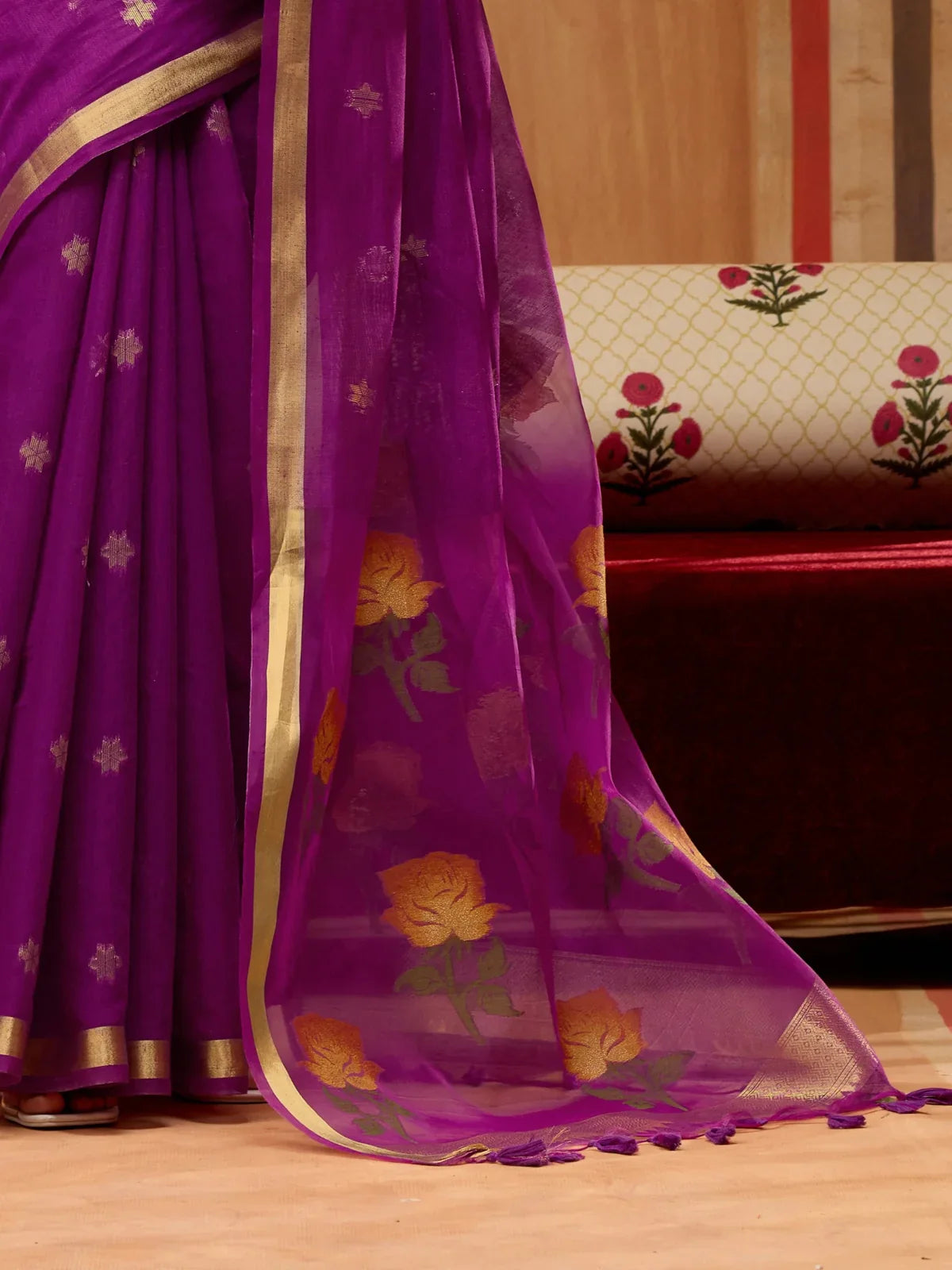 Tarani sohini Purple Cotton saree close up view for festive party and wedding wear