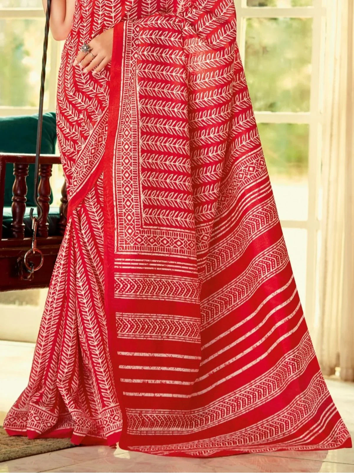 Tarani red cotton silk saree pallu and border design close-up