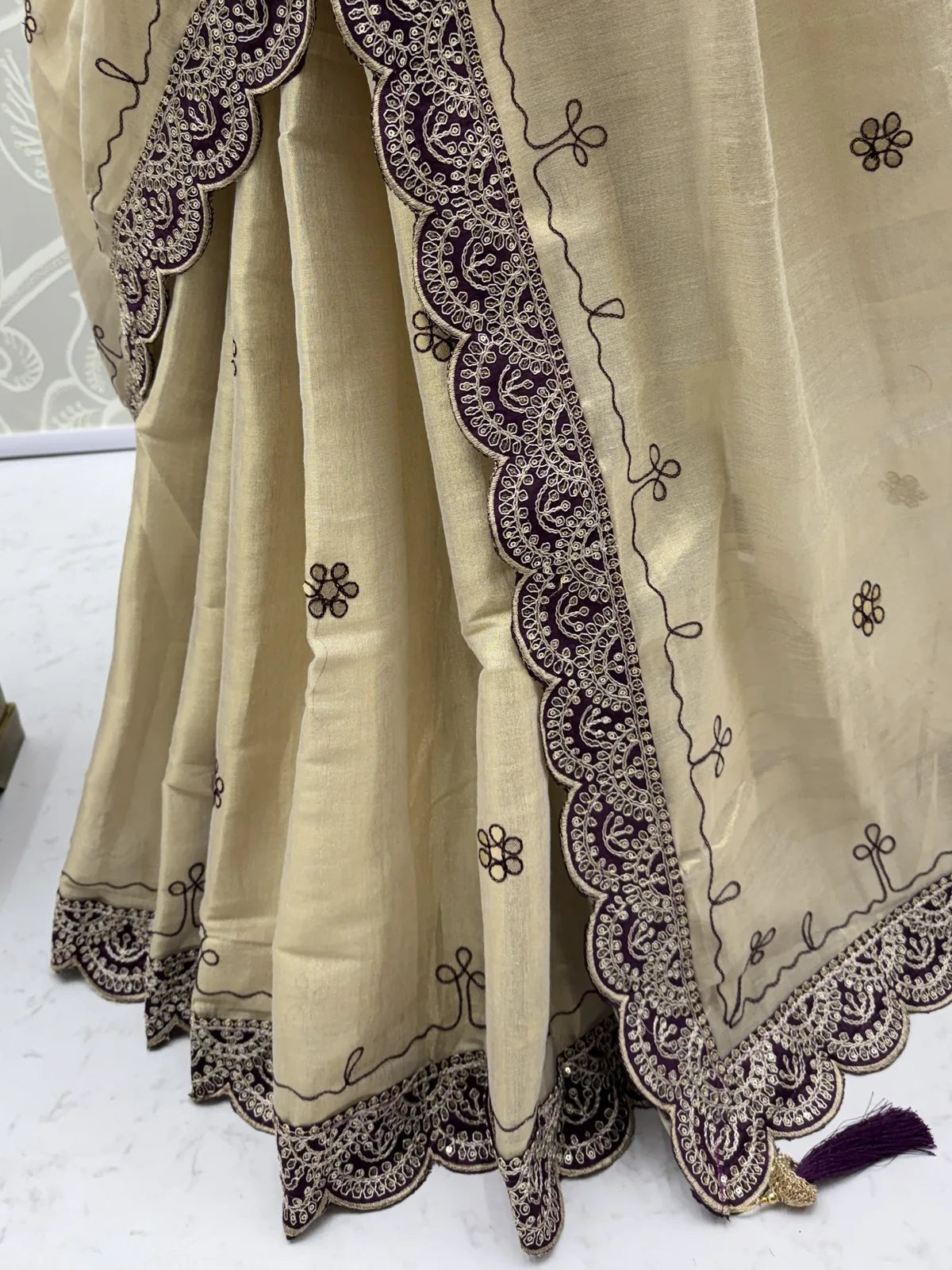 Tarani Sejal purple Erodee Silk saree closeup of Dori Work border