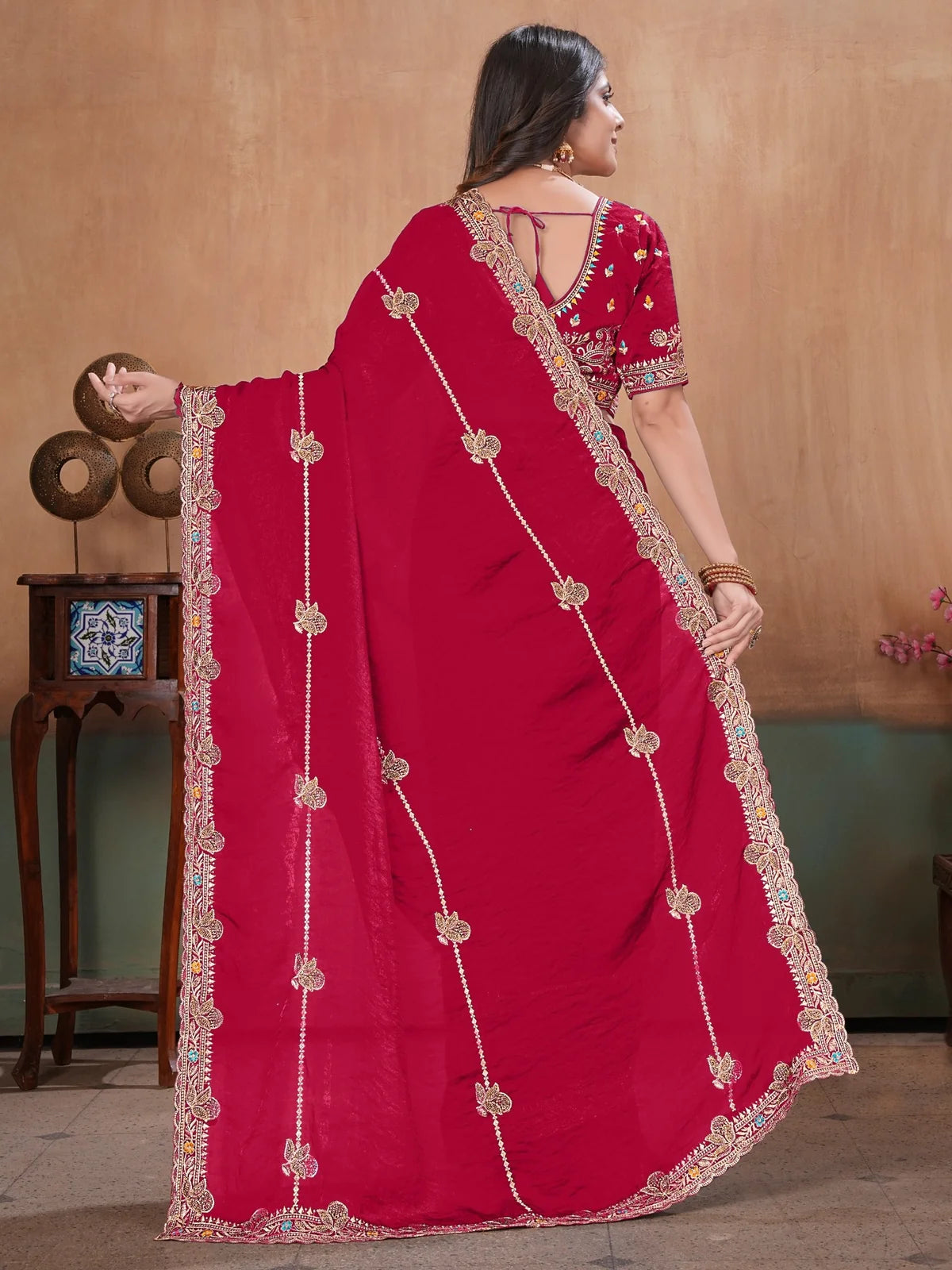 Tarani magenta Fandy Satin saree back view showing pallu embroidery