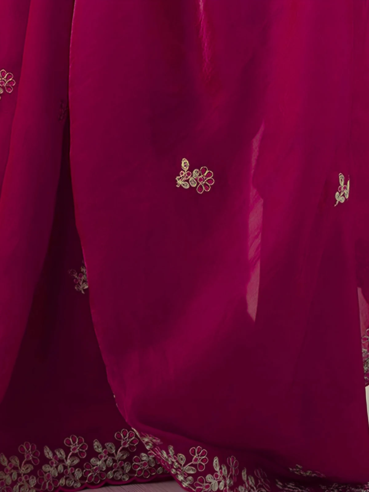 Tarani Ashmita saree closeup of sequin thread codding embroidery with cutwork border by Tarani