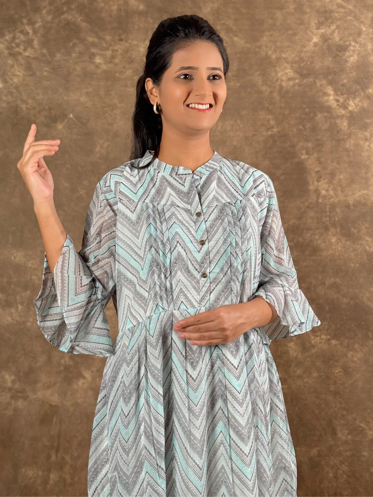 Tarani grey blue georgette midi dress with chevron design upper body view