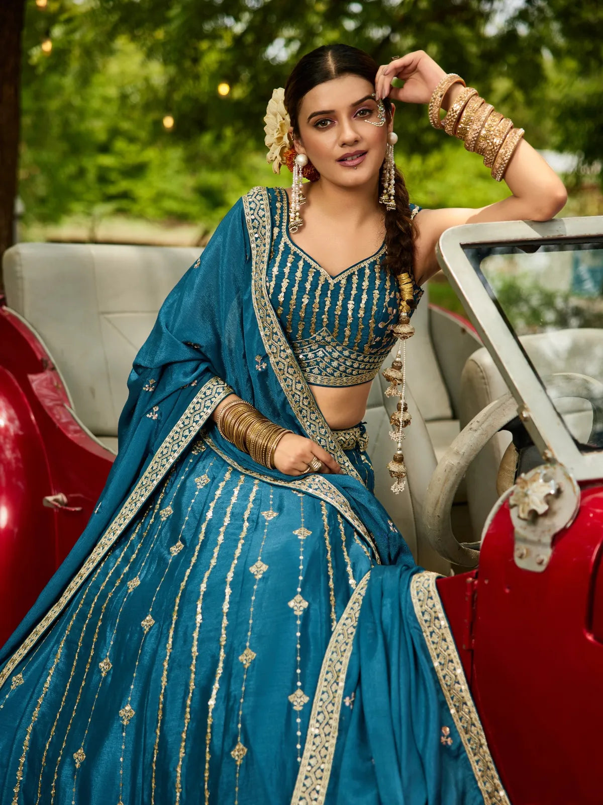 Tarani violet georgette lehenga with sequins embroidery blouse upper body view