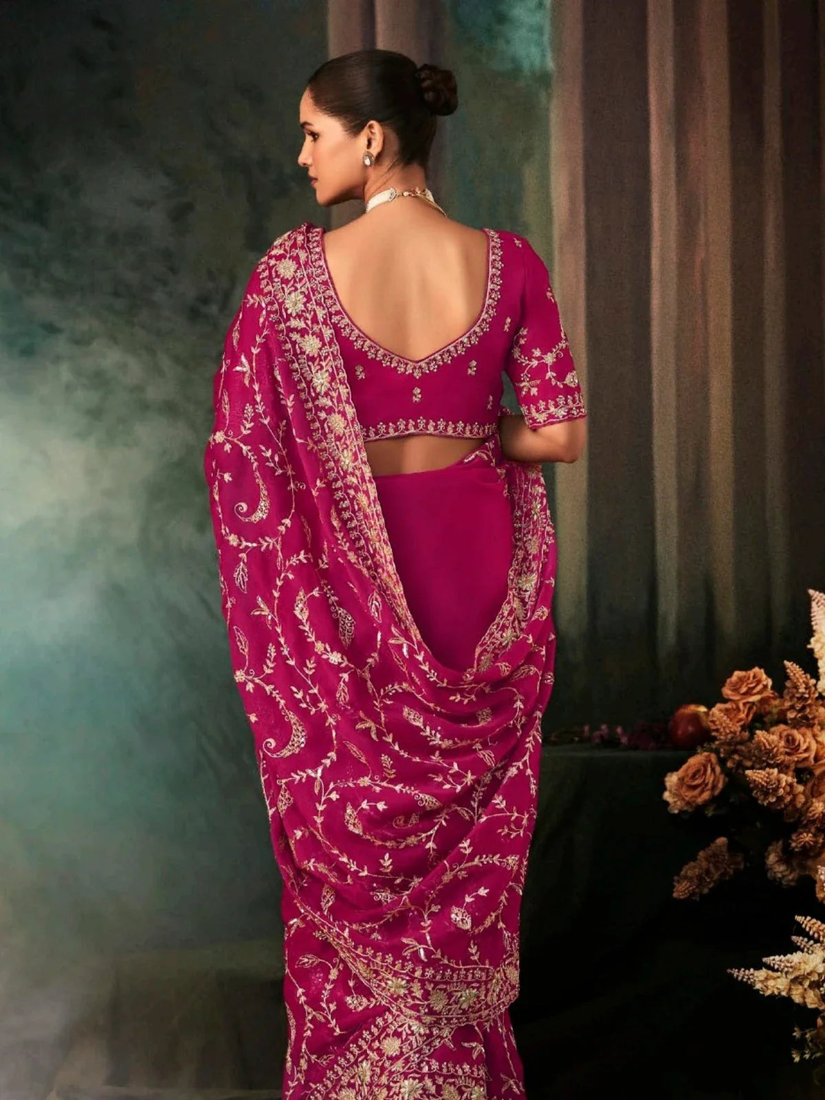 Tarani vidushi Magenta Georgette saree drape detail view for festive party and wedding wear