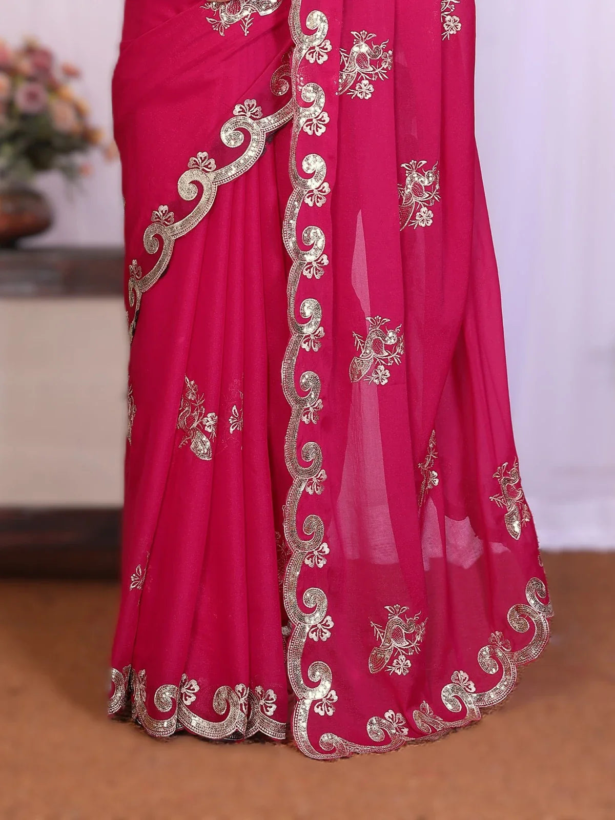 Tarani rasivika Pink Georgette saree close up view for festive party and wedding wear