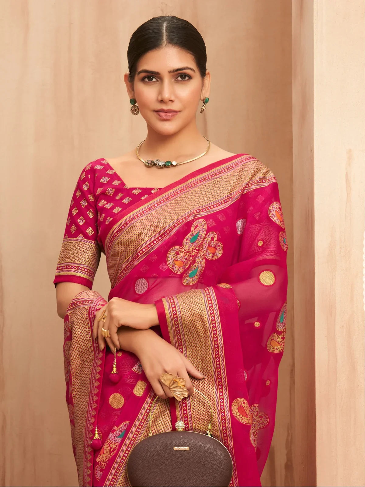 Tarani festive georgette saree upper body view highlighting blouse and pallu design