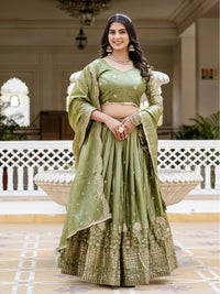 Prajnika Gold Crush Lehenga