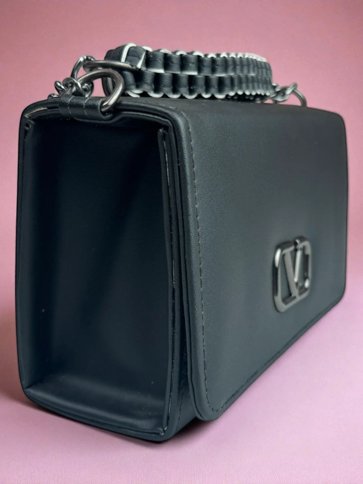 Tarani black PU leather handbag side-view for stylish women