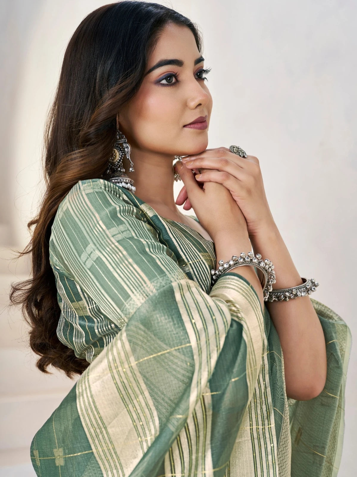 Tarani green soft linan cotton silk saree closeup detailing view Aashlesha