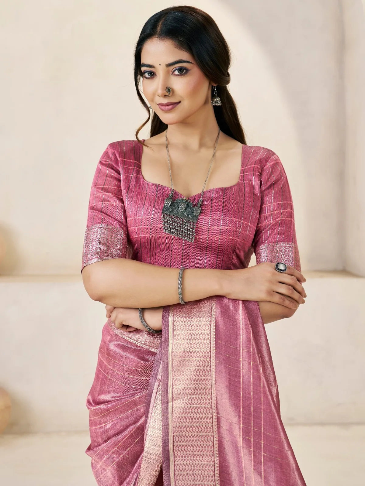 Tarani Garvita pink linen cotton silk saree upper body blouse and border detail