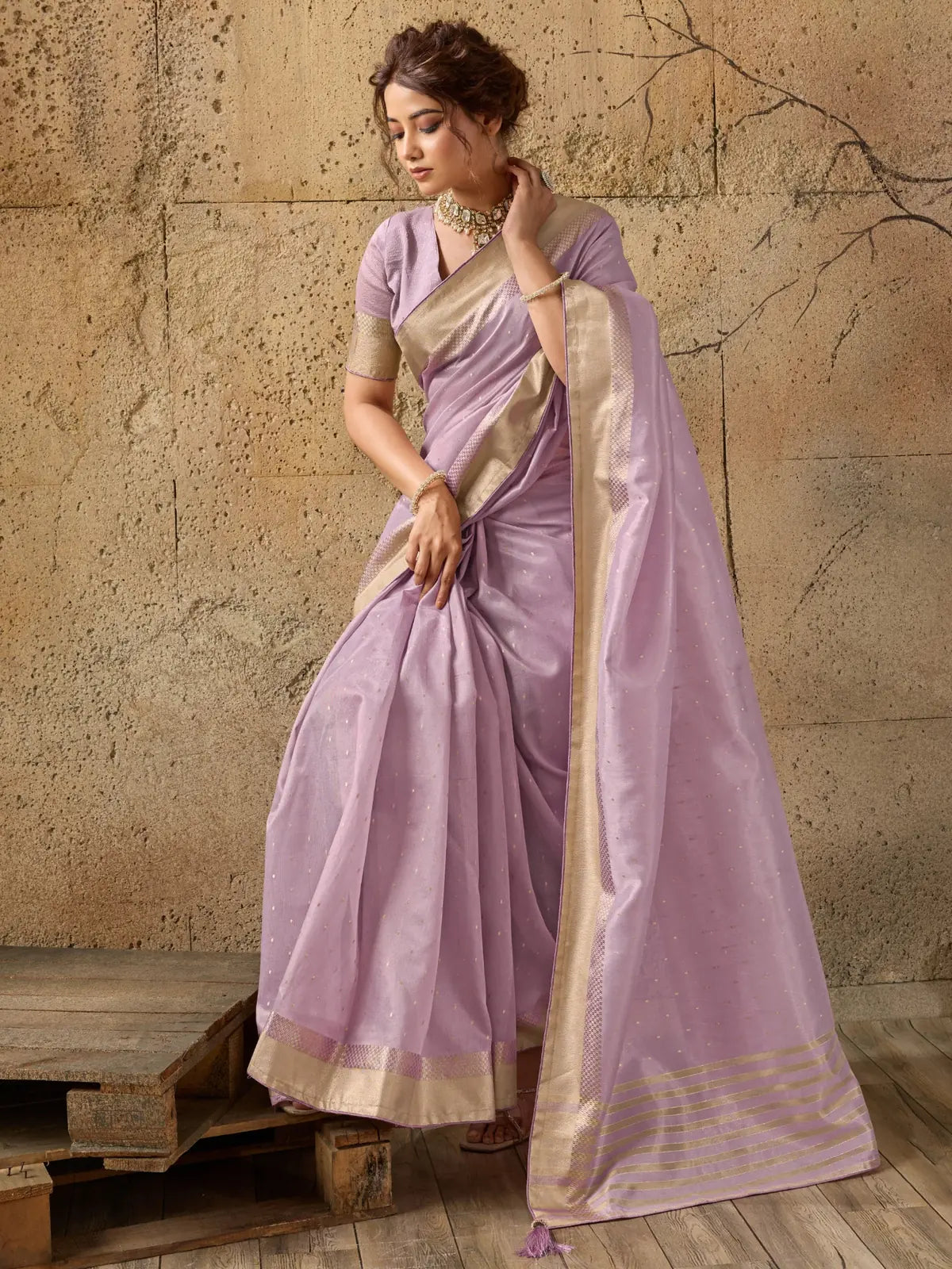 Tarani lavender tissue linen saree with zari border front-view Chetasvi