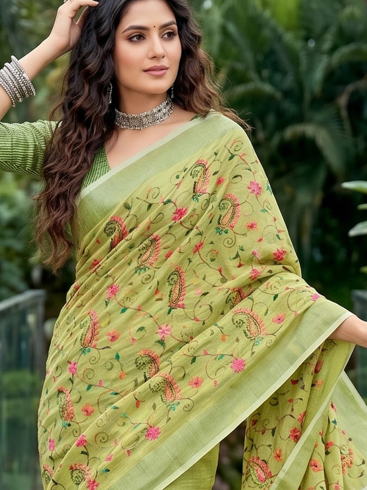 Tarani Hansika light green linen saree upper body view with floral Kashmiri embroidery