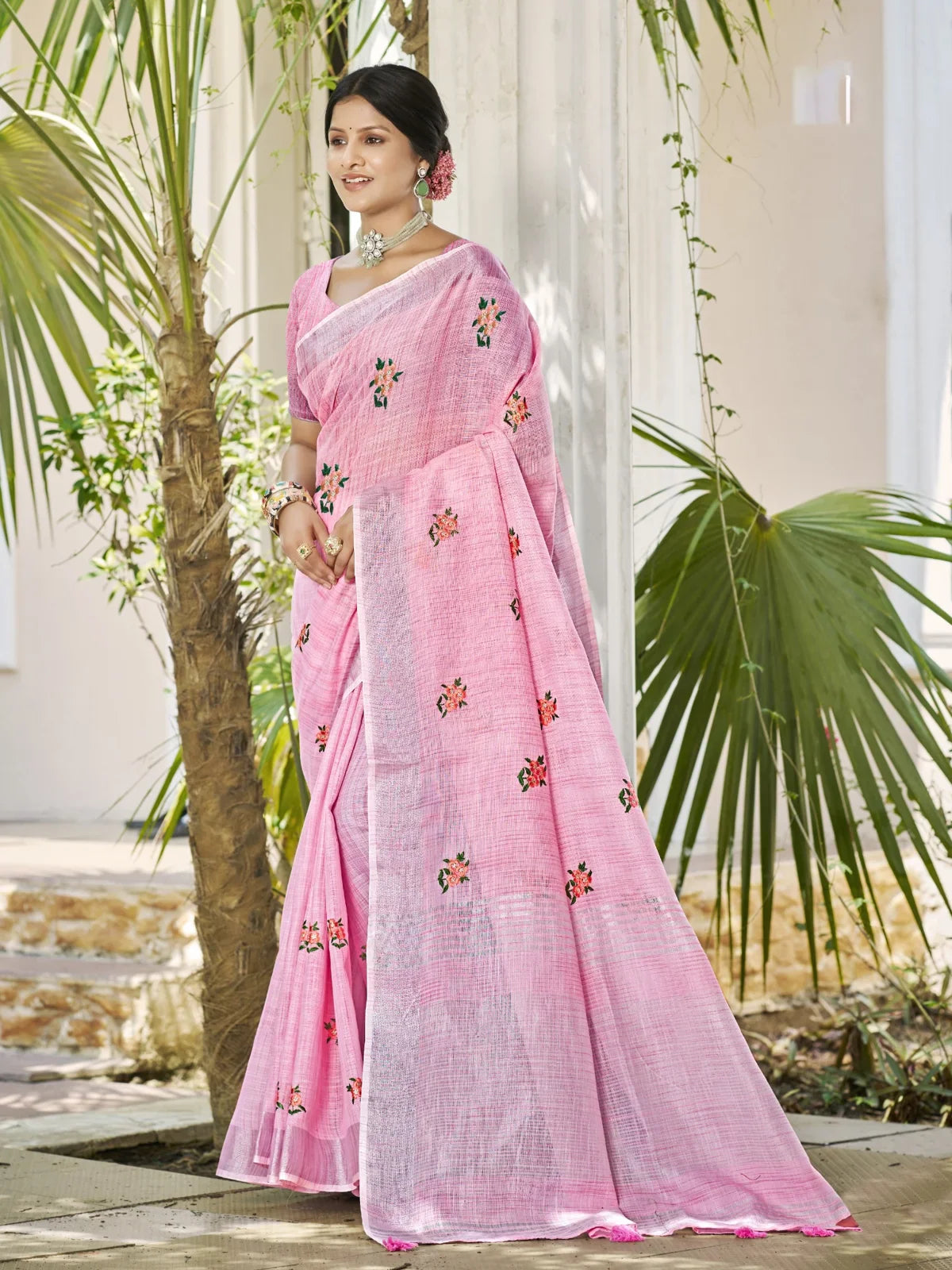 Tarani pink linen saree full view with floral embroidery and blouse piece