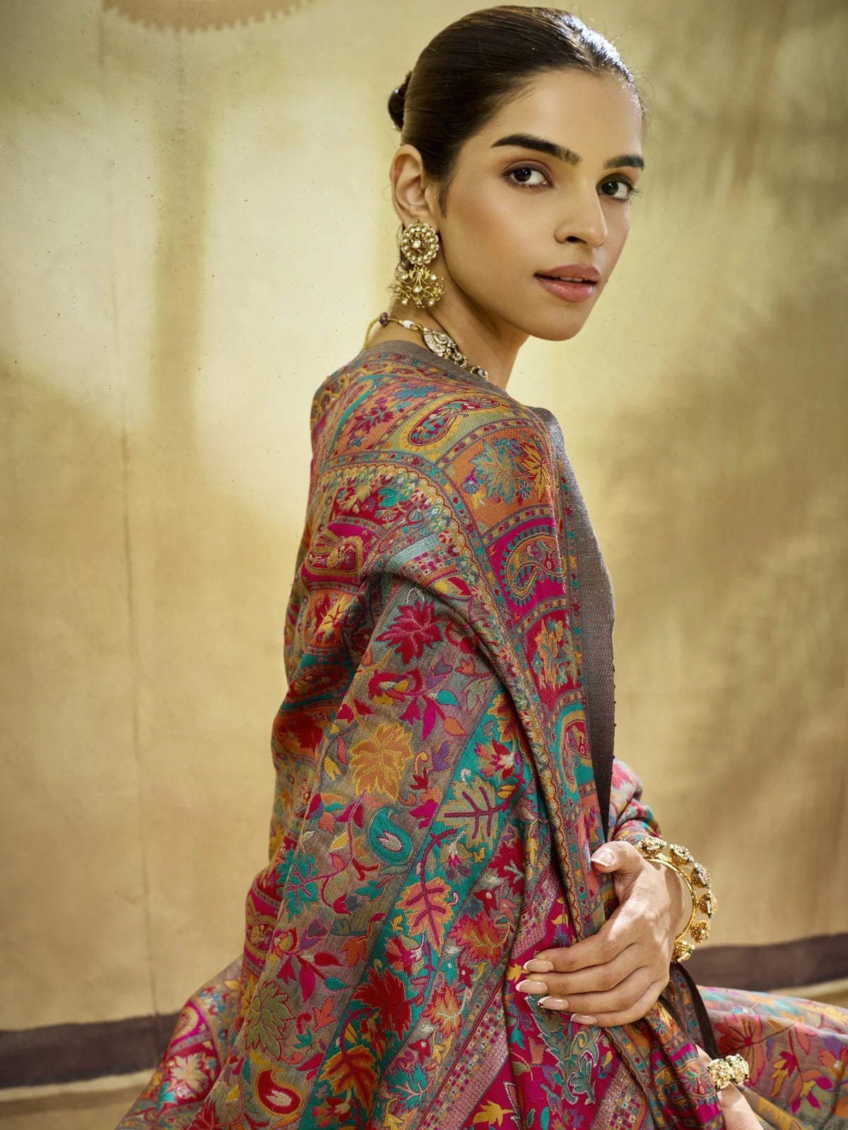 Tarani Ayushiya grey Modal Cotton Pashmina saree closeup showing multicolor floral weave and border