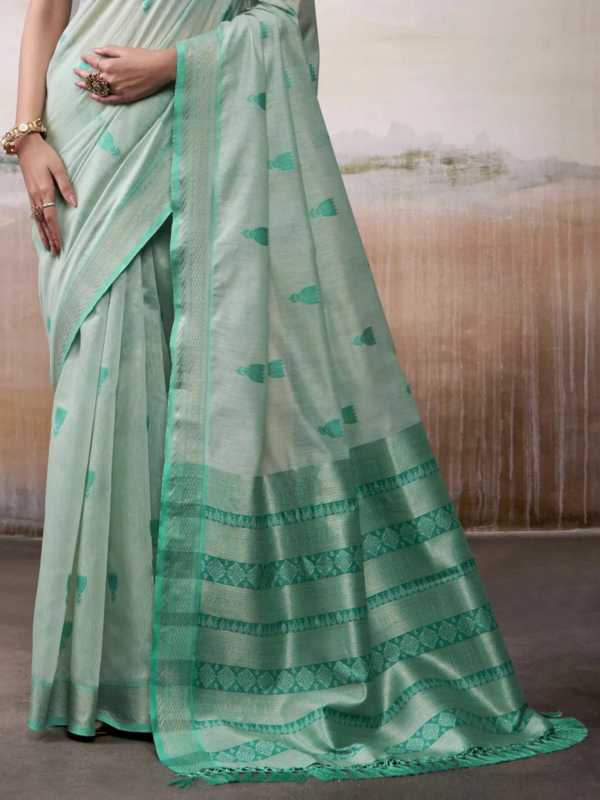 Tarani green modal cotton saree pallu and border detailed view