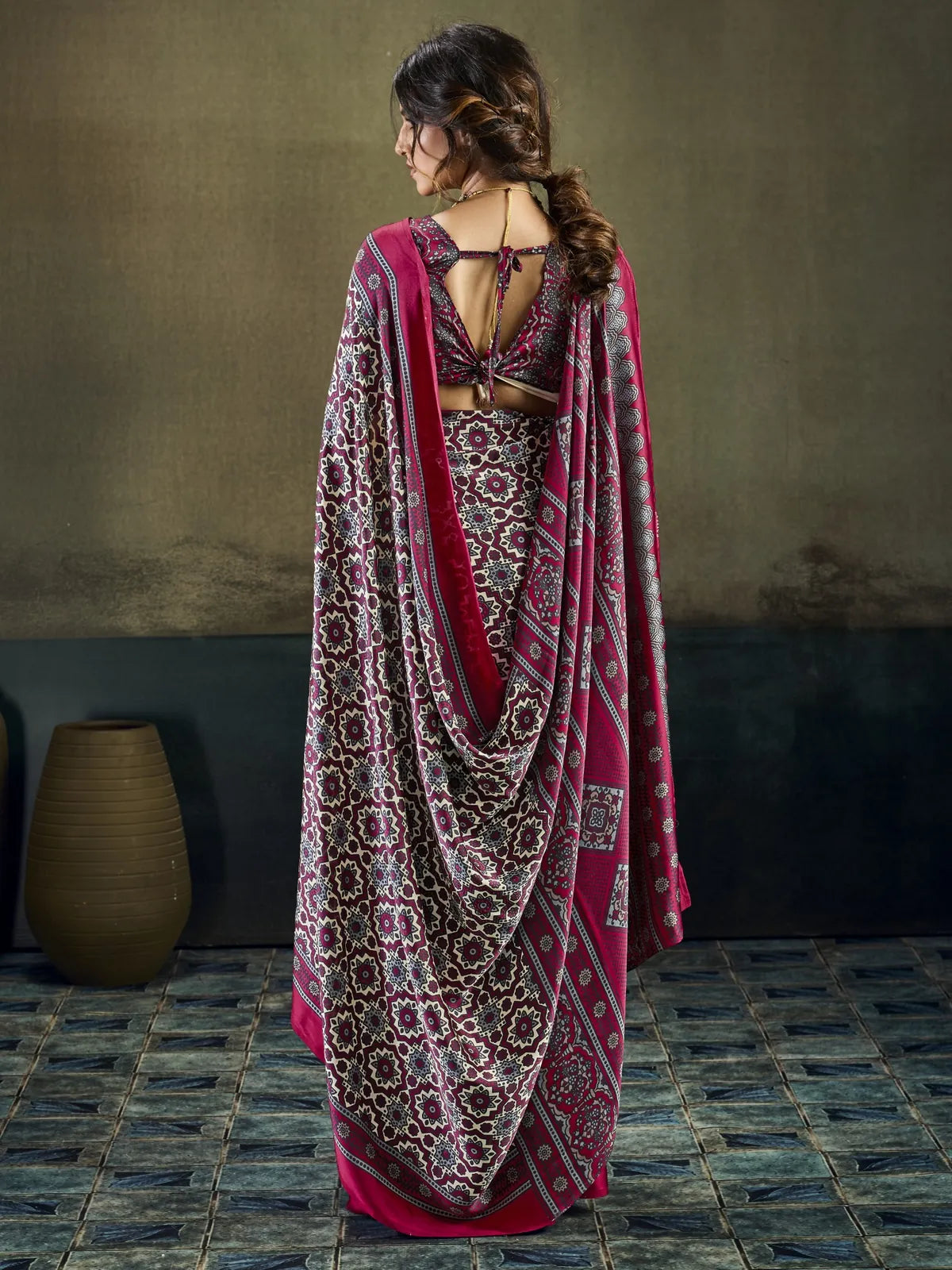 Tarani magenta saree back blouse view