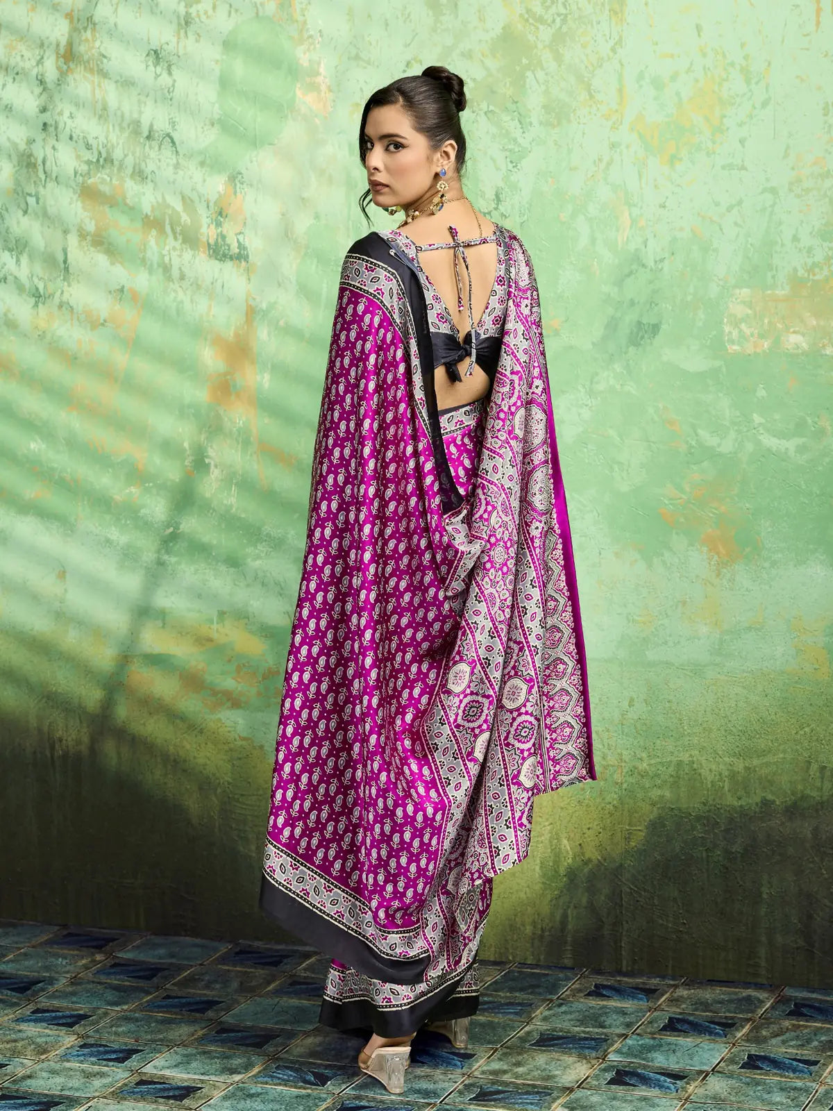 Tarani magenta Ajrakh print saree back blouse view with stylish tie back pattern and pallu