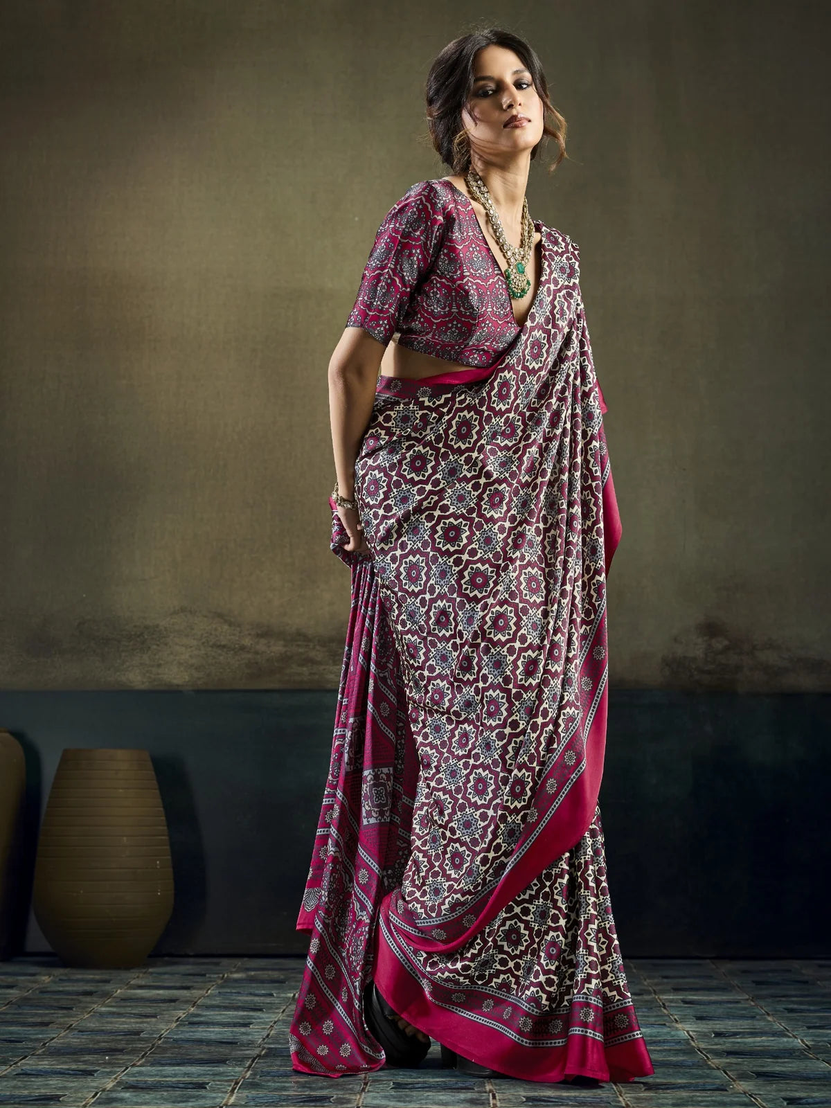 Tarani magenta saree side profile