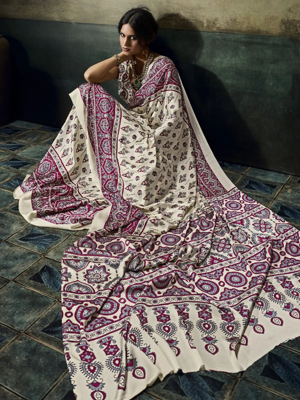 Tarani off white printed saree side view with flowing drape