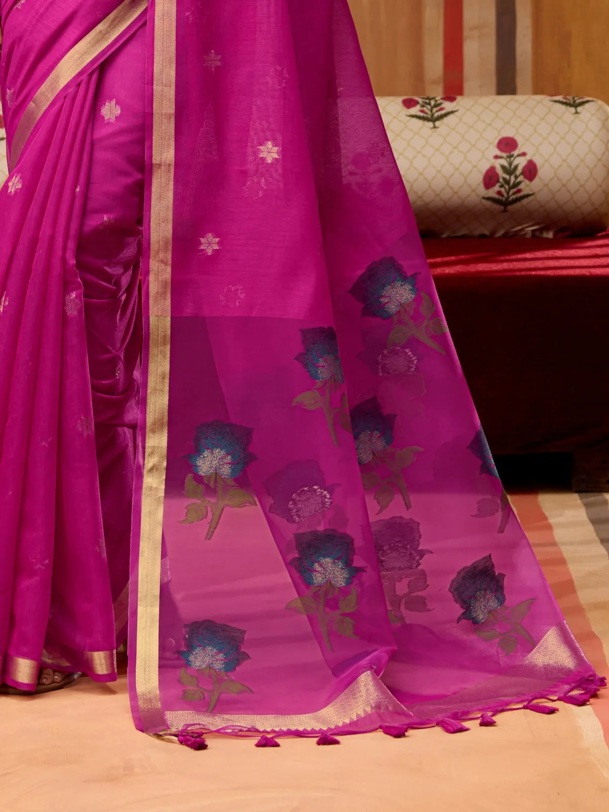 Tarani keerthitika Pink Cotton saree close up view for festive party and wedding wear