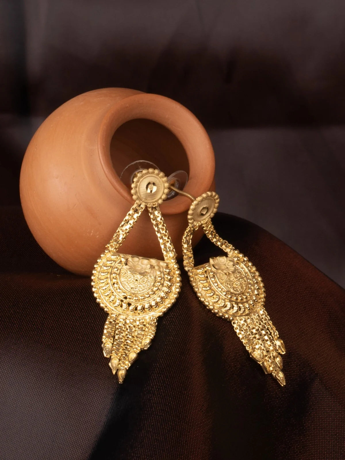 Tarani gold plated necklace set set view for festive and wedding wear