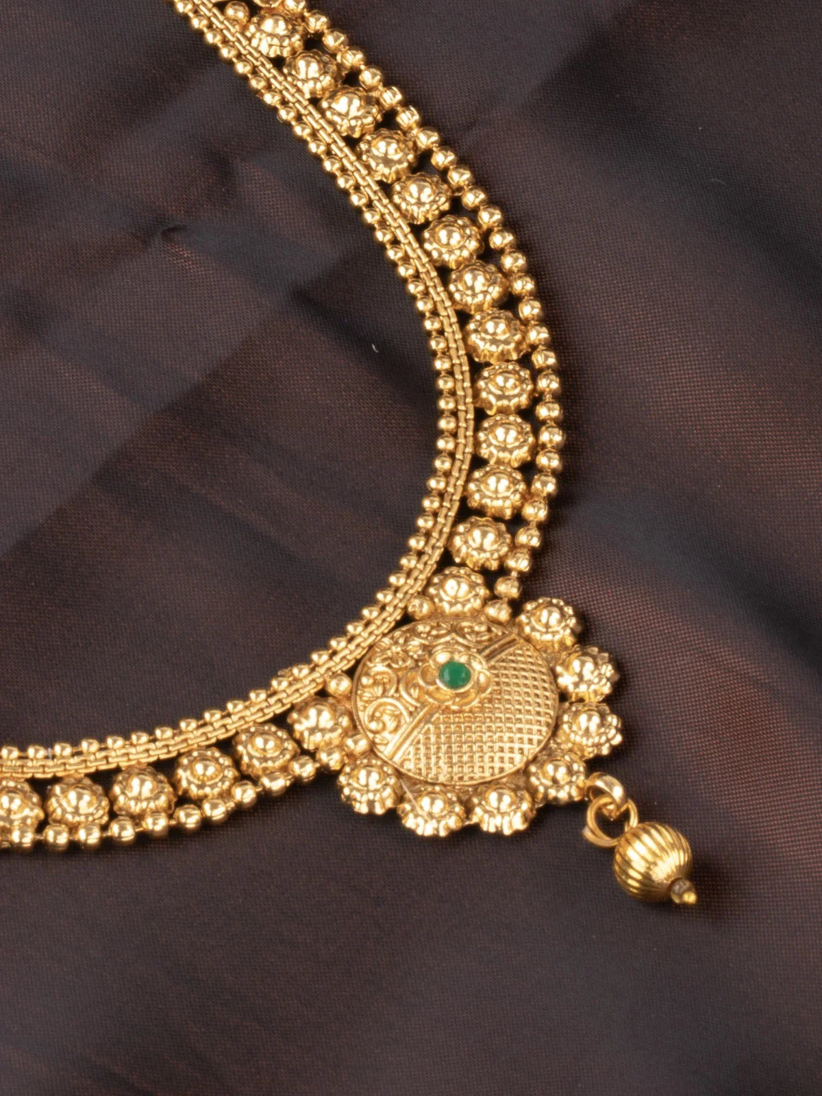 Tarani gold plated necklace set closeup detailing view for festive occasions