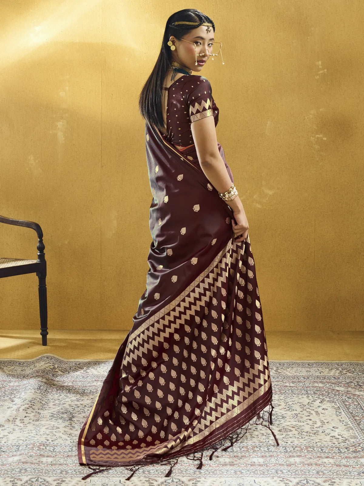 Tarani maroon Pure Satin Handloom Weaving saree back view showing pallu drape