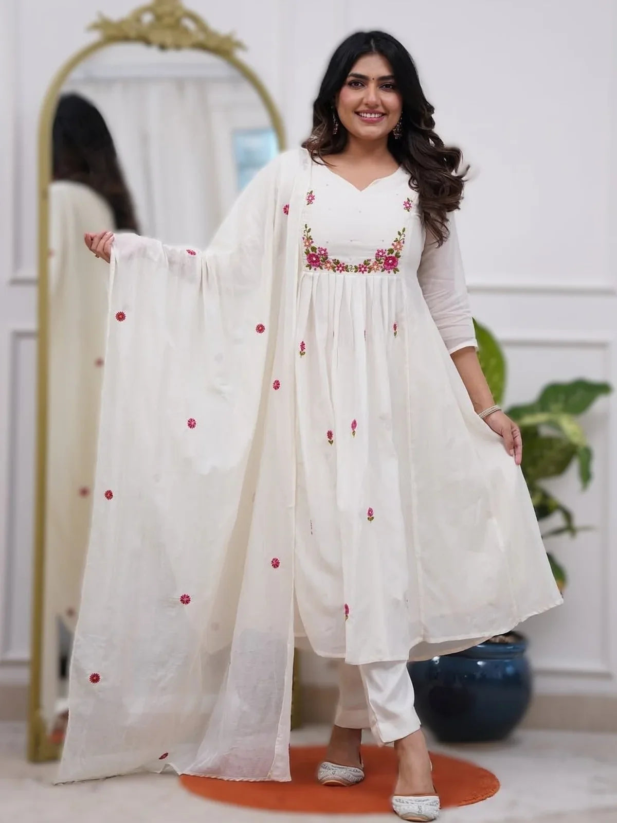 Tarani elegant off white PV Chanderi dress with dupatta and pant full view