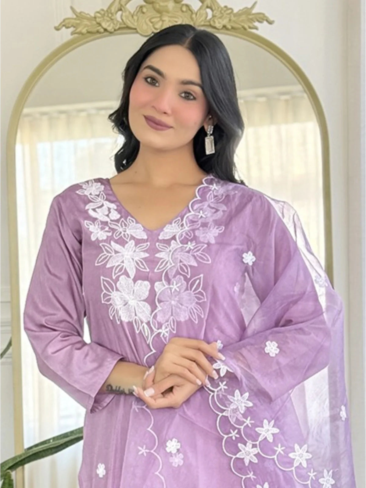 Tarani lavender rayon embroidered kurta set upper body view