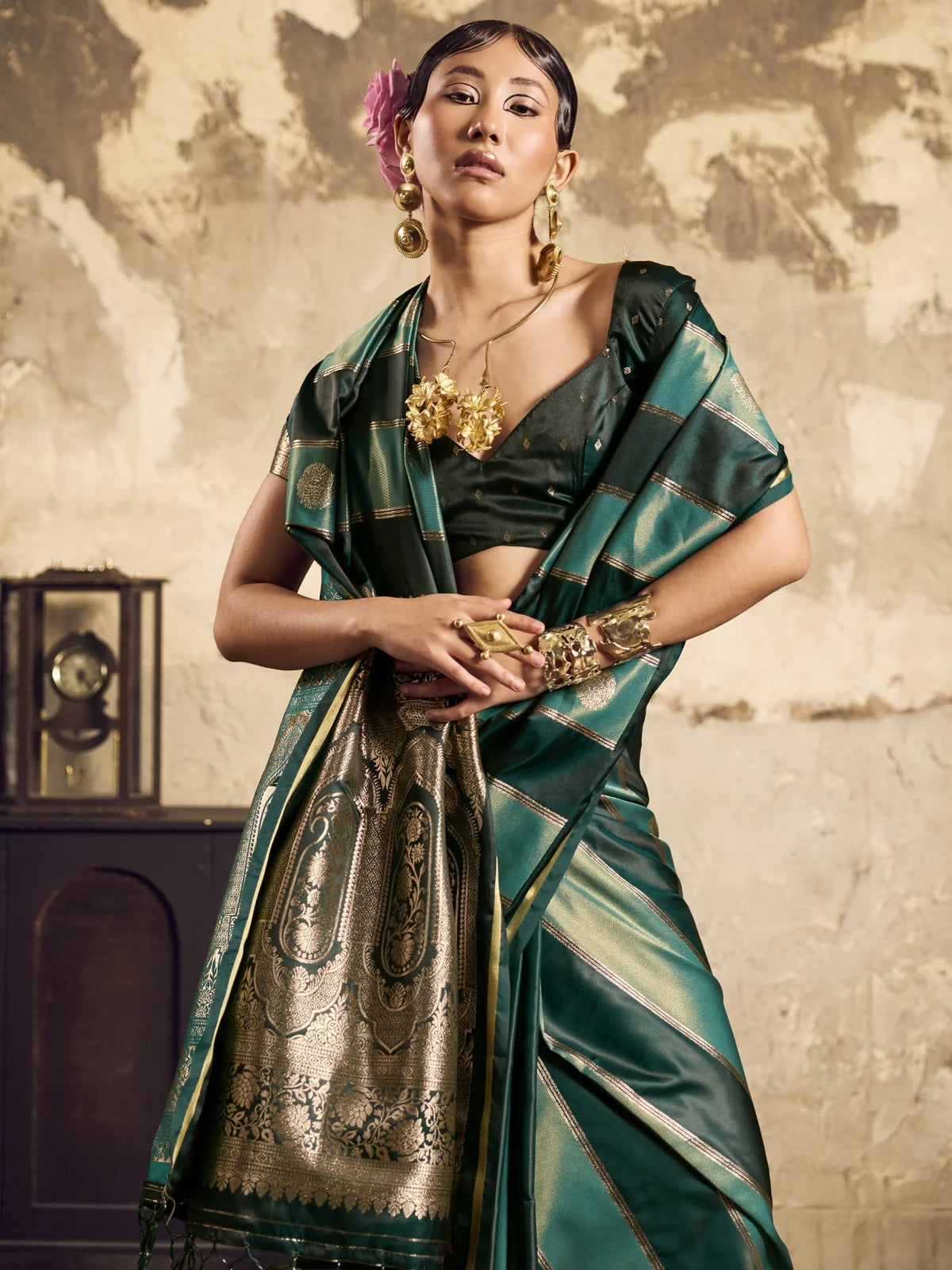 Tarani green satin saree pallu and border detail