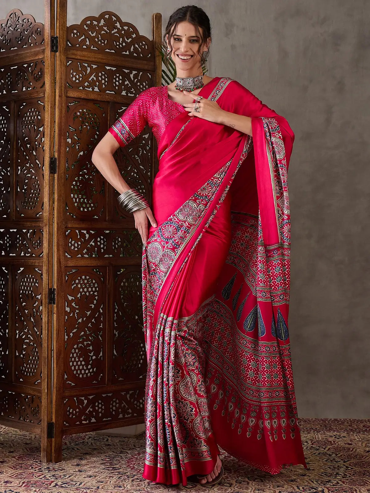 Tarani Aishvi magenta semi modal satin saree full view with printed border and blouse piece