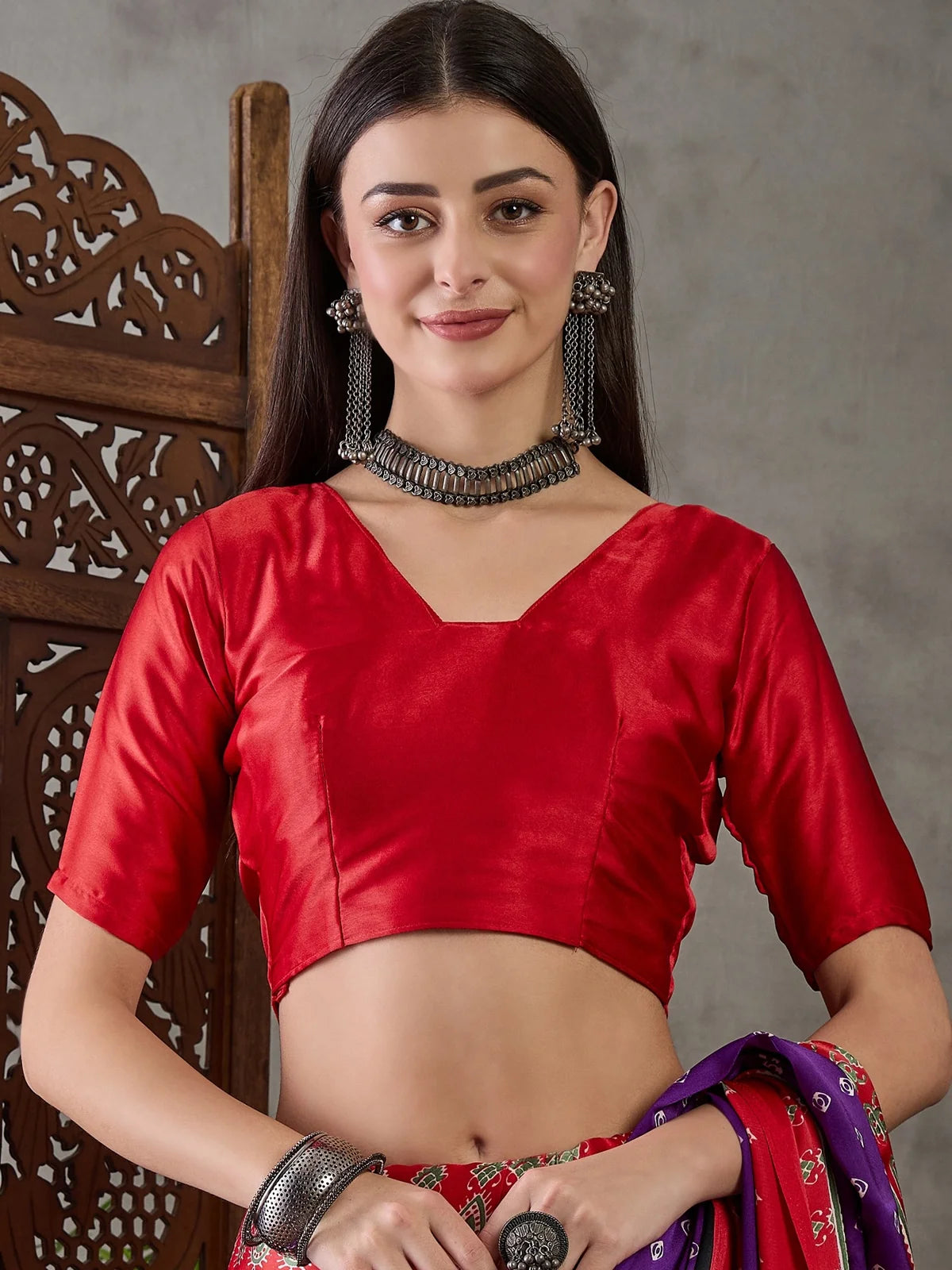 Tarani Kumuda navy blue semi modal satin saree blouse and upper body view