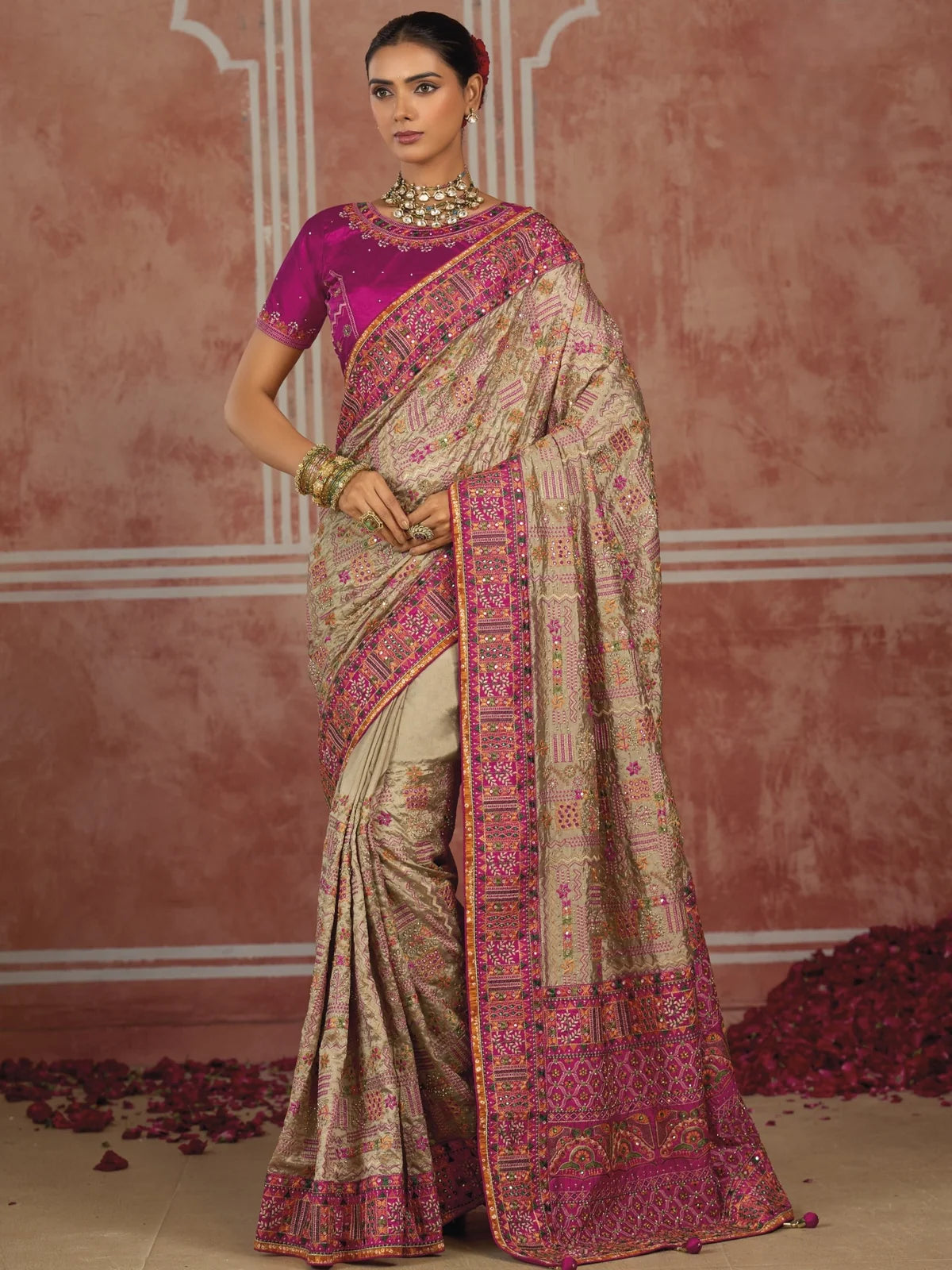 Tarani Shana Silk saree with Kachhi diamond mirror work, full view