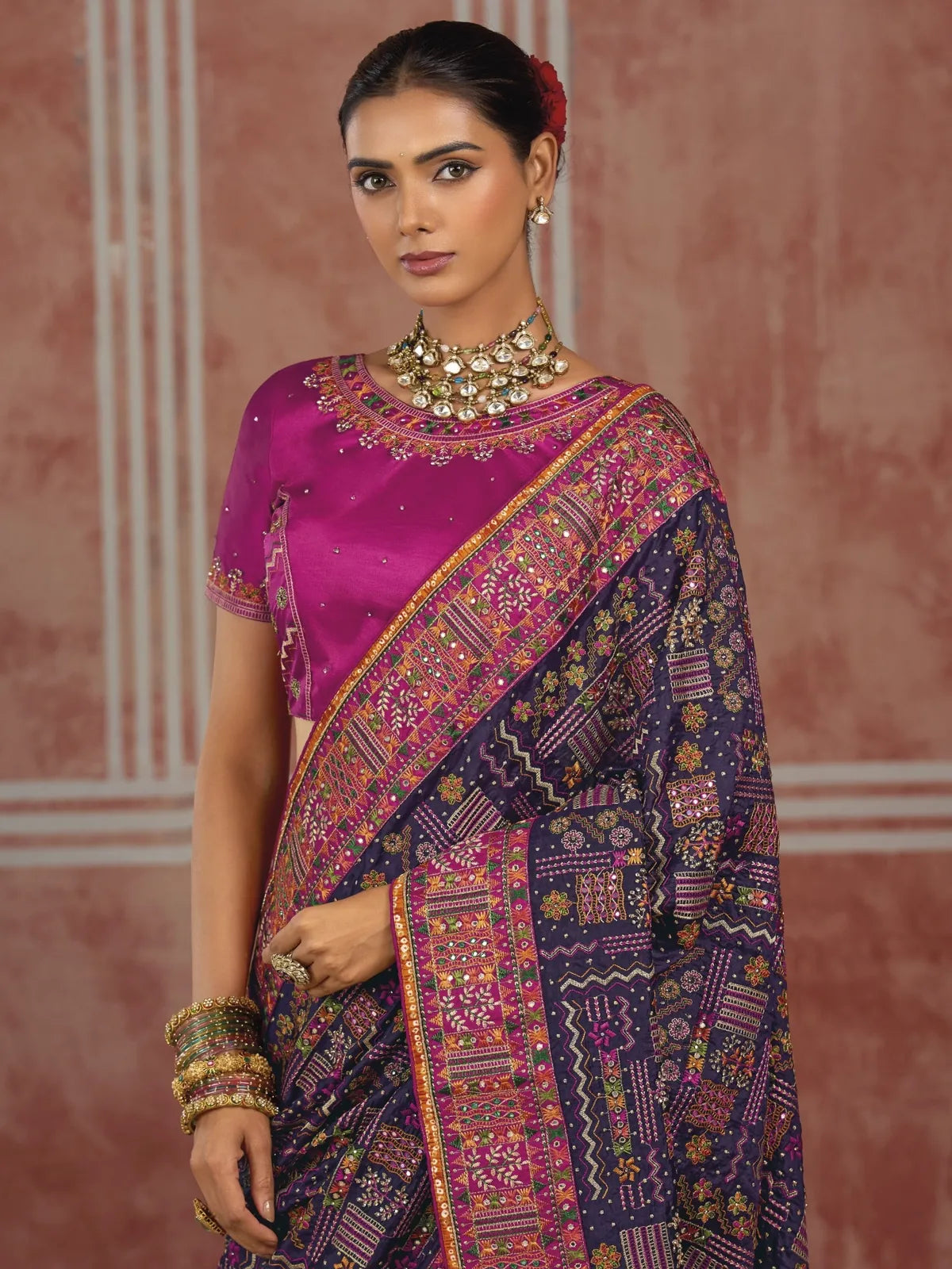 Tarani purple Shana Silk Saree upper body view showing blouse and mirror work border Sharada