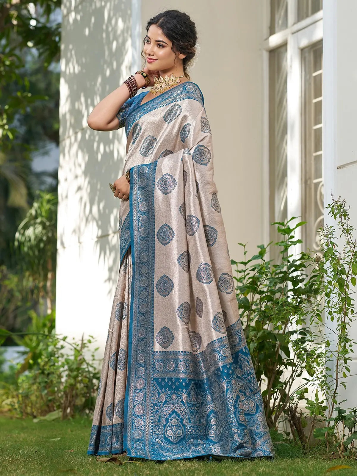 Tarani Bhagya blue silk blend saree side view for wedding and festive wear