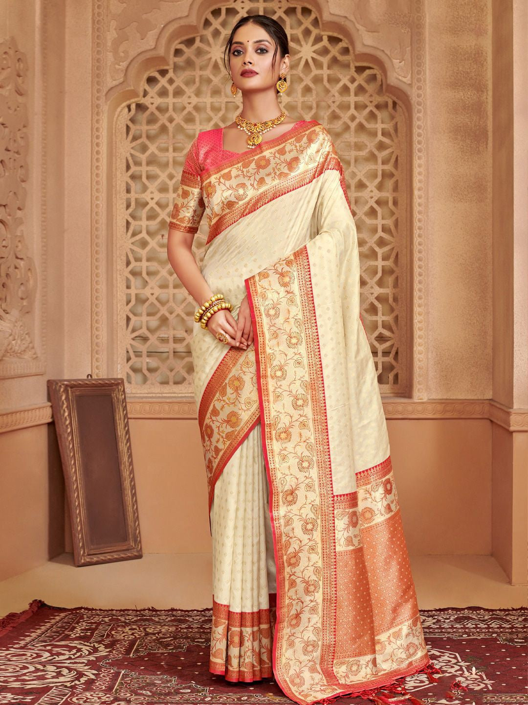 Tarani cream silk blend saree full view with contrast blouse and intricate border for festive and party wear