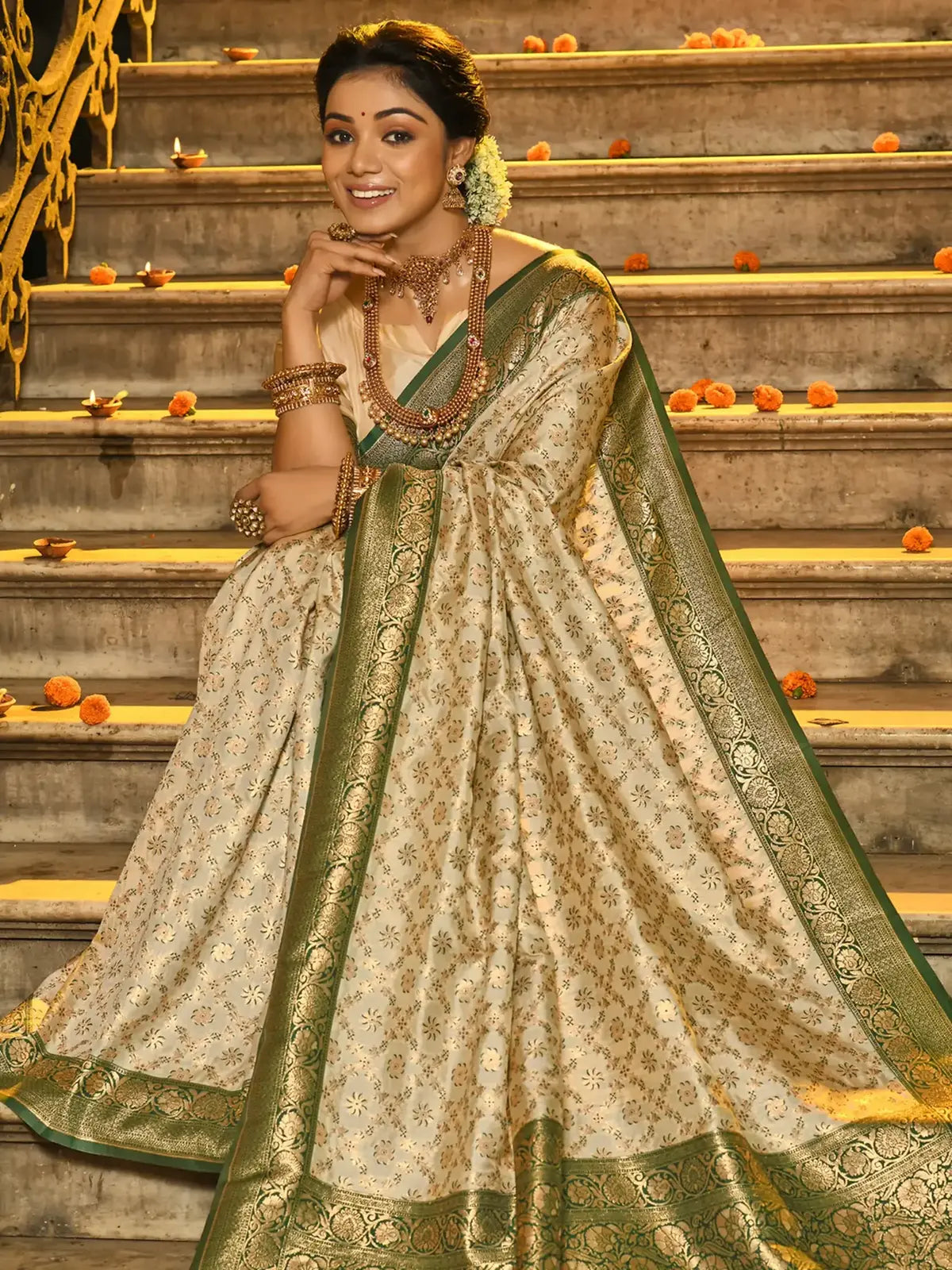 Vyoma Silk Saree - TARANI