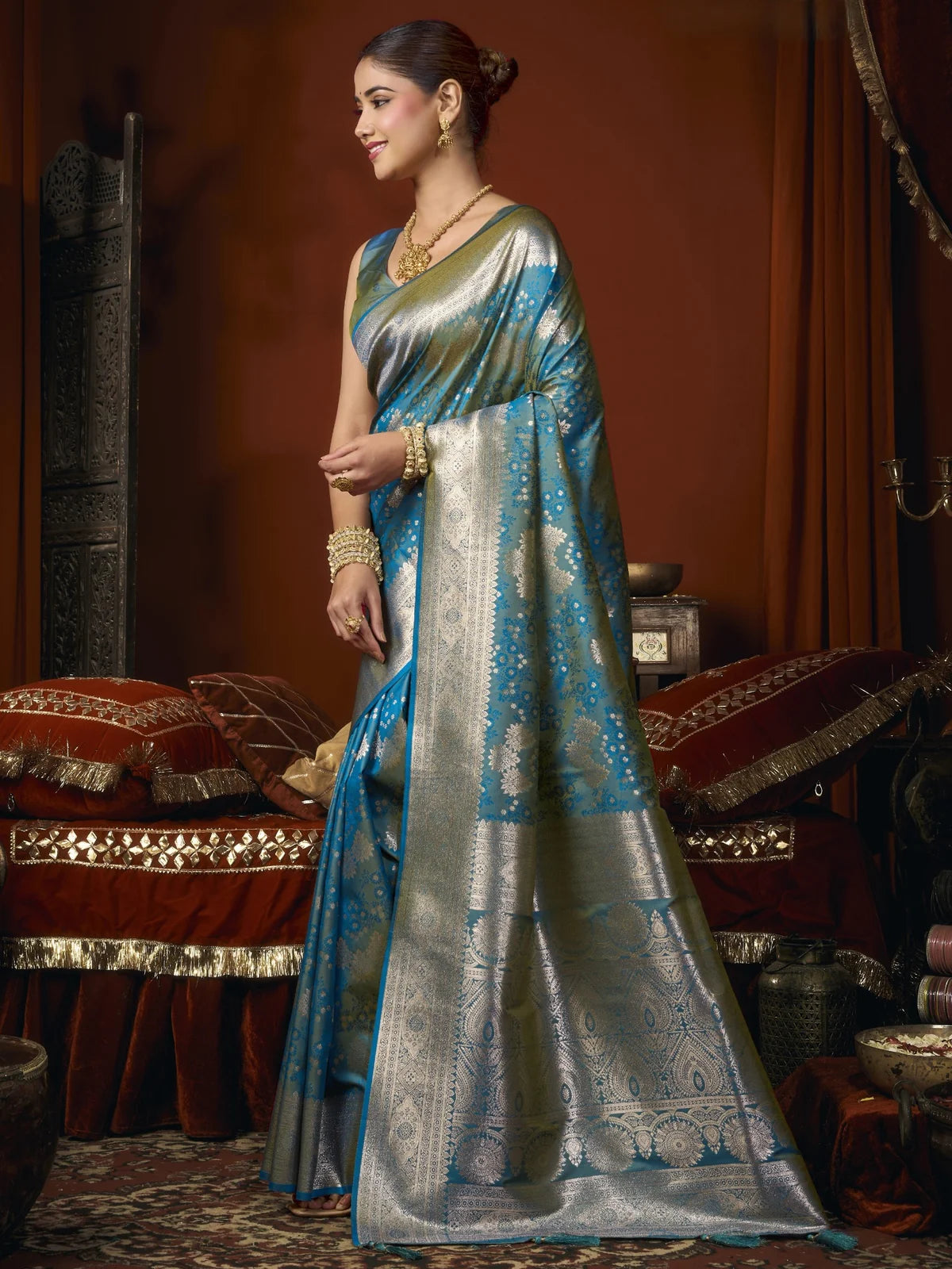Tarani blue Premium Self Jacquard Soft Silk saree elegant side view highlighting woven pallu