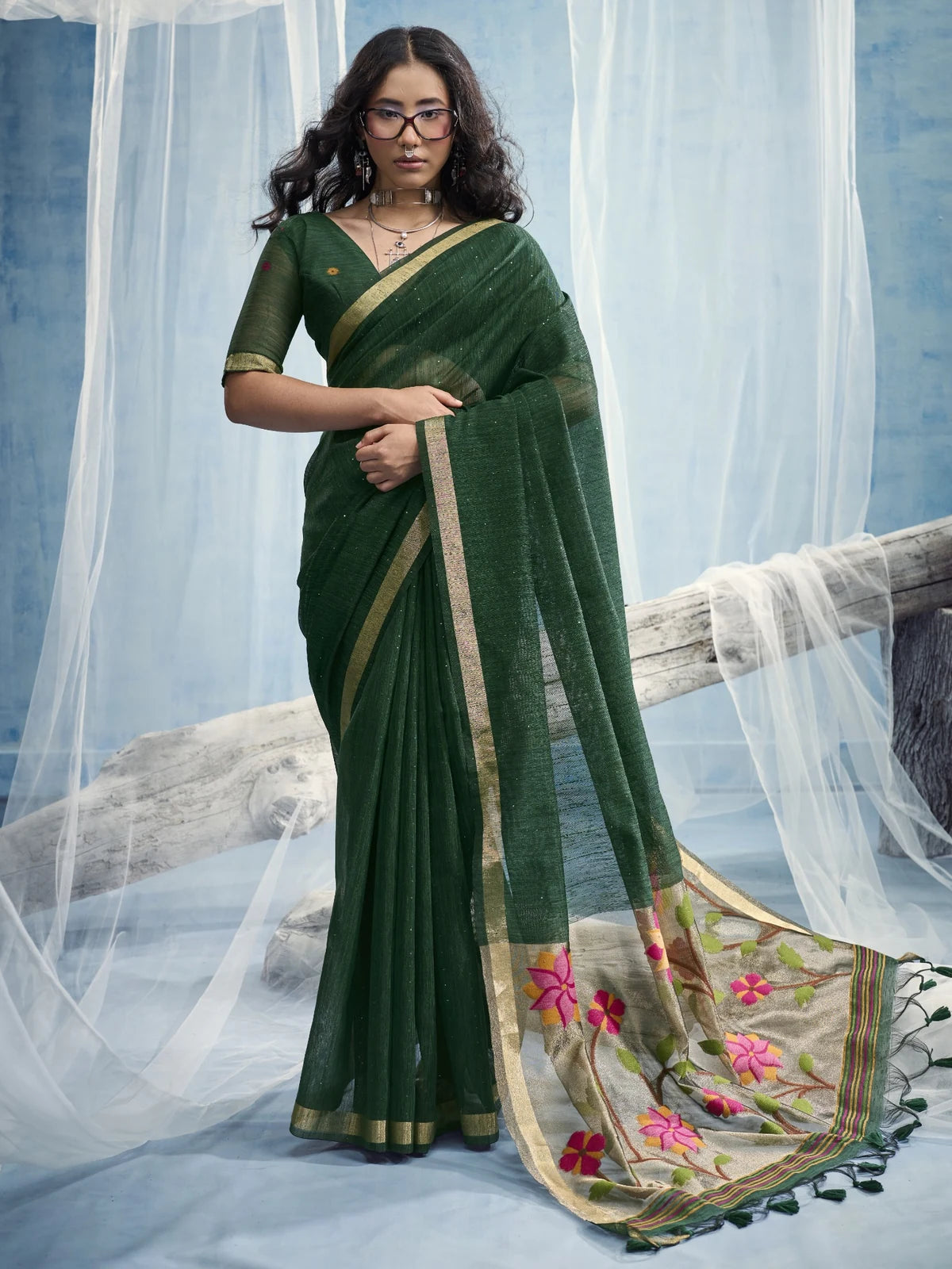 Tarani Tanisha pure Munga silk handloom green saree full view with tissue pallu and floral woven border