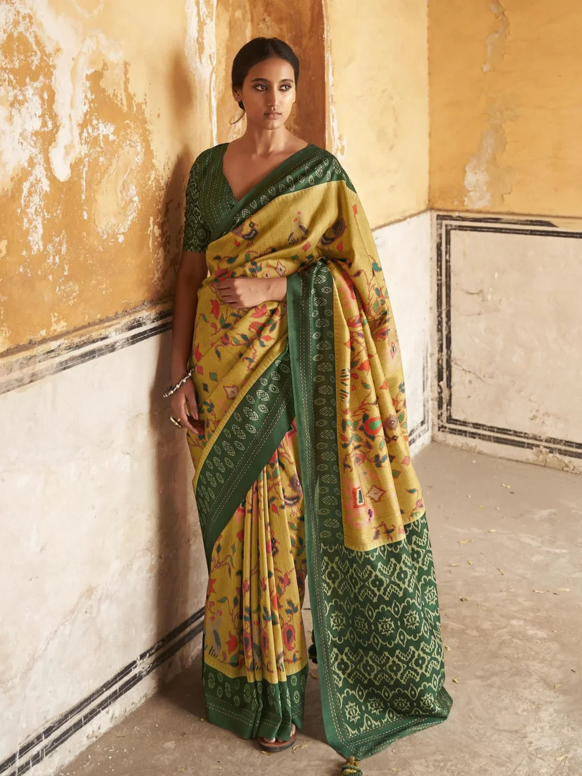 Tarani soft tusser silk green saree with kalamkari print and patola pallu full view