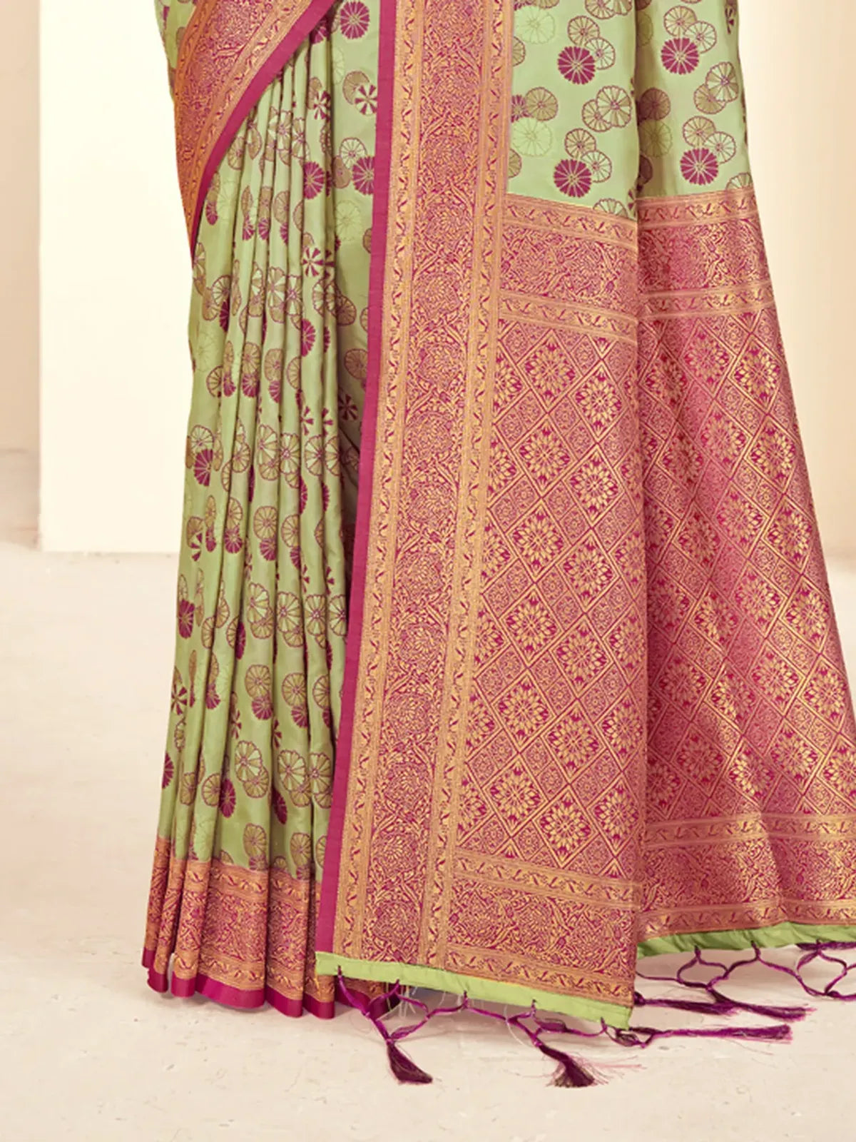 Mrunali Silk Saree - TARANI