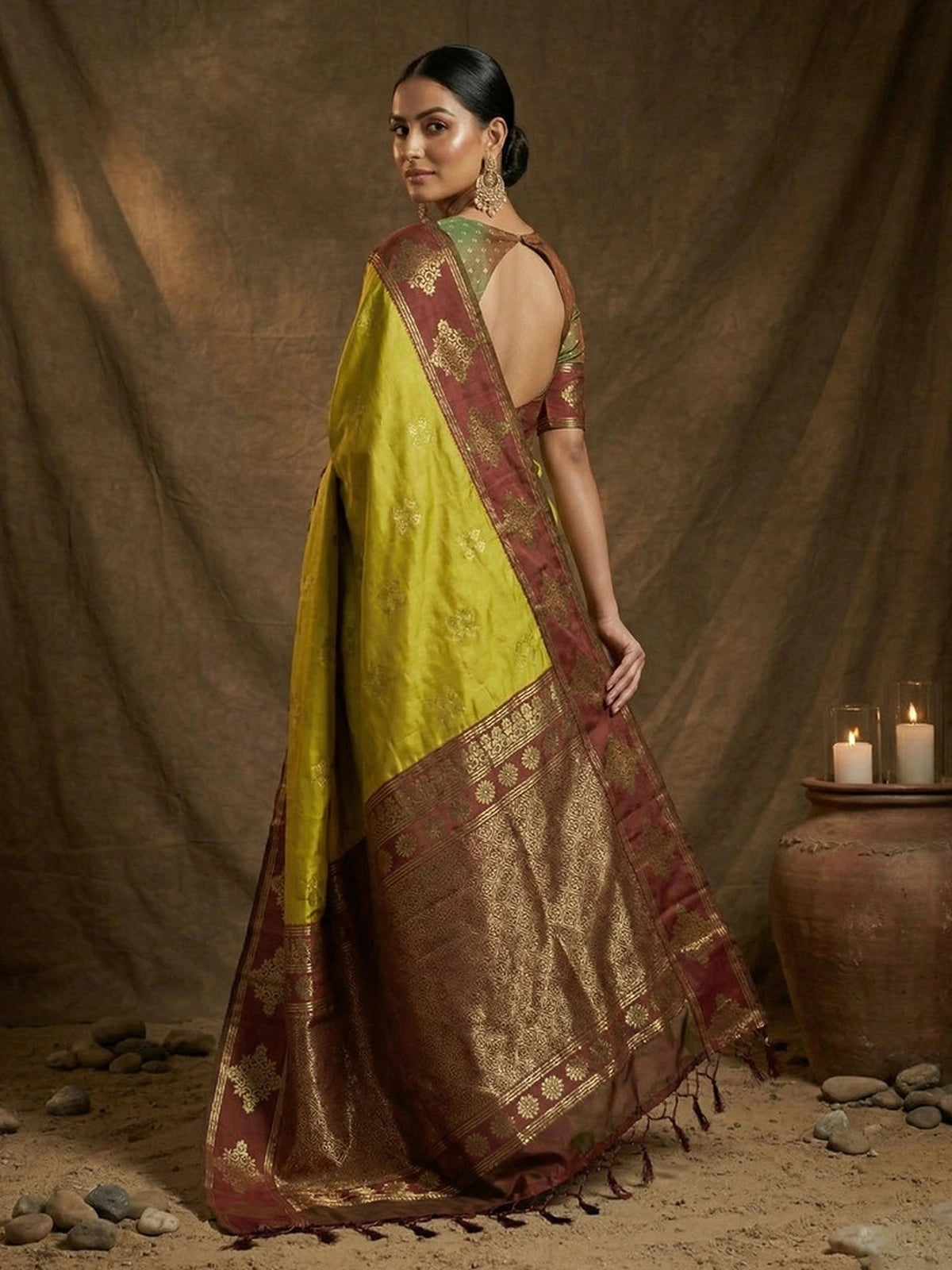 Tarani green jacquard silk saree side view with elegant zari pallu and designer blouse