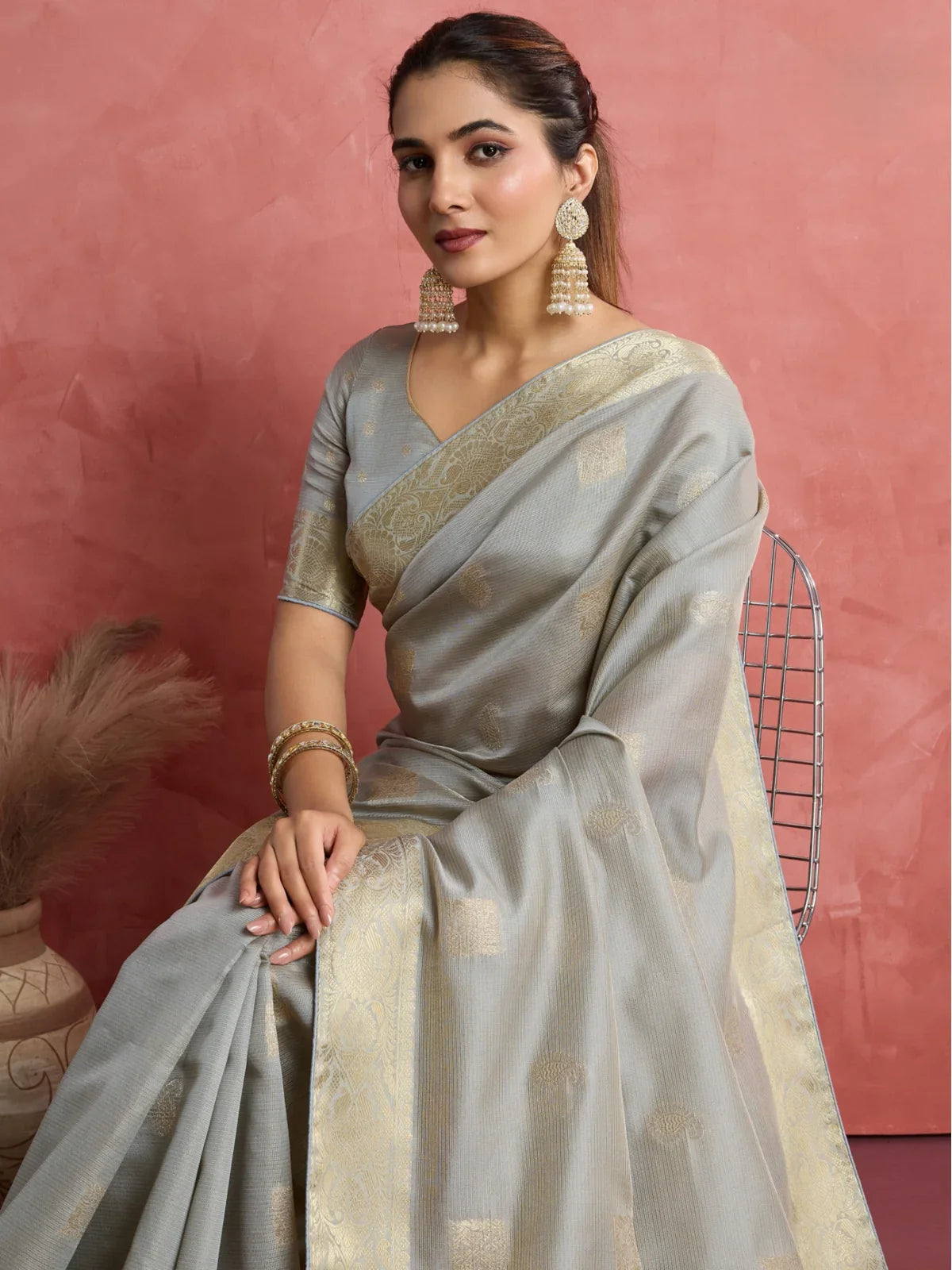 Tarani grey silk saree with blouse and rich pallu upper body look